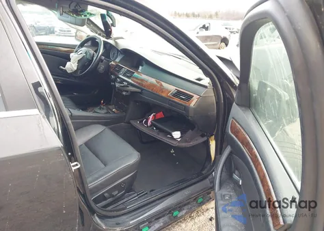 2009 BMW 535I xDrive z USA, uszkodzony, nr VIN WBANV93529C132611